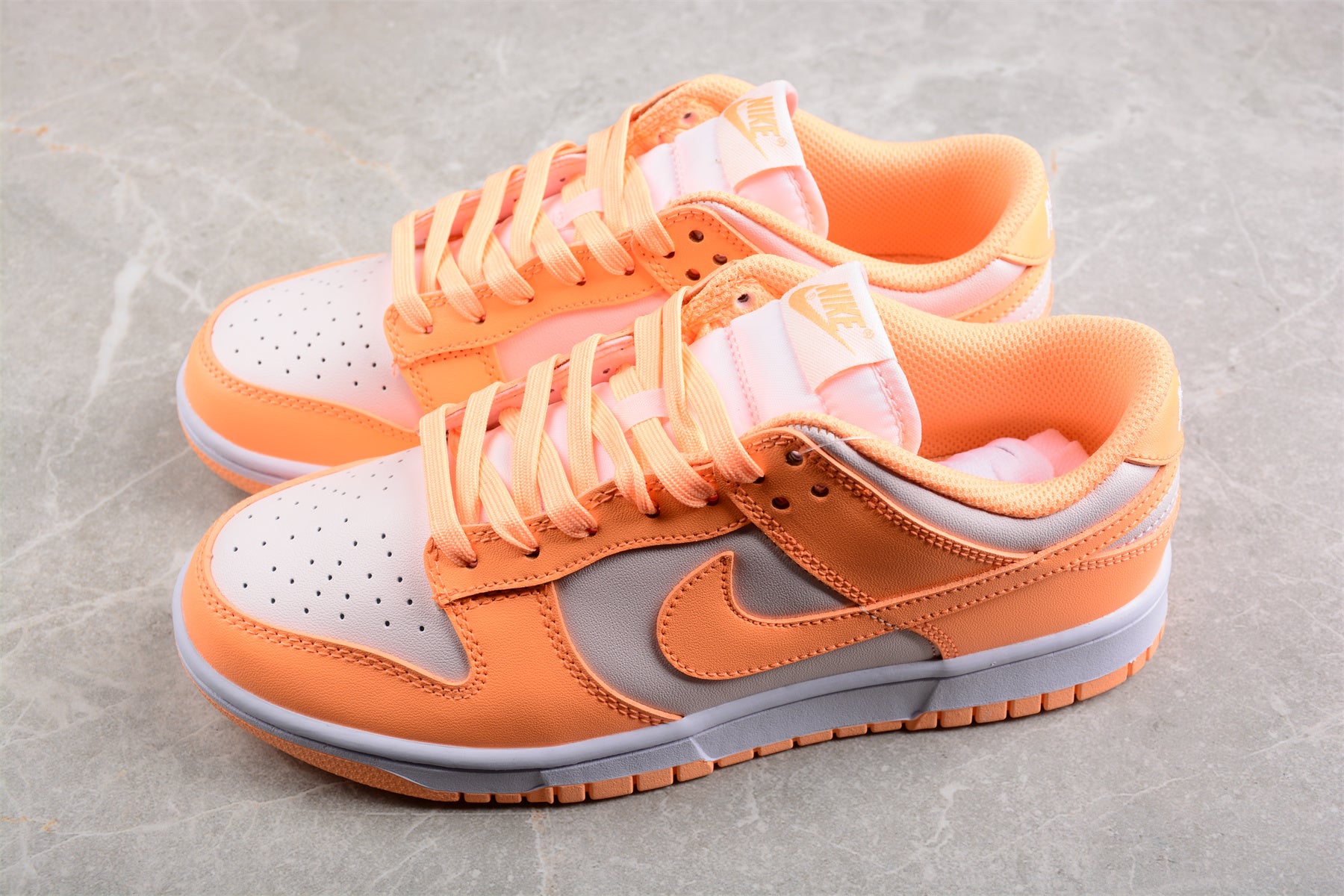Nike Dunk Low WMNS “Peach Cream”