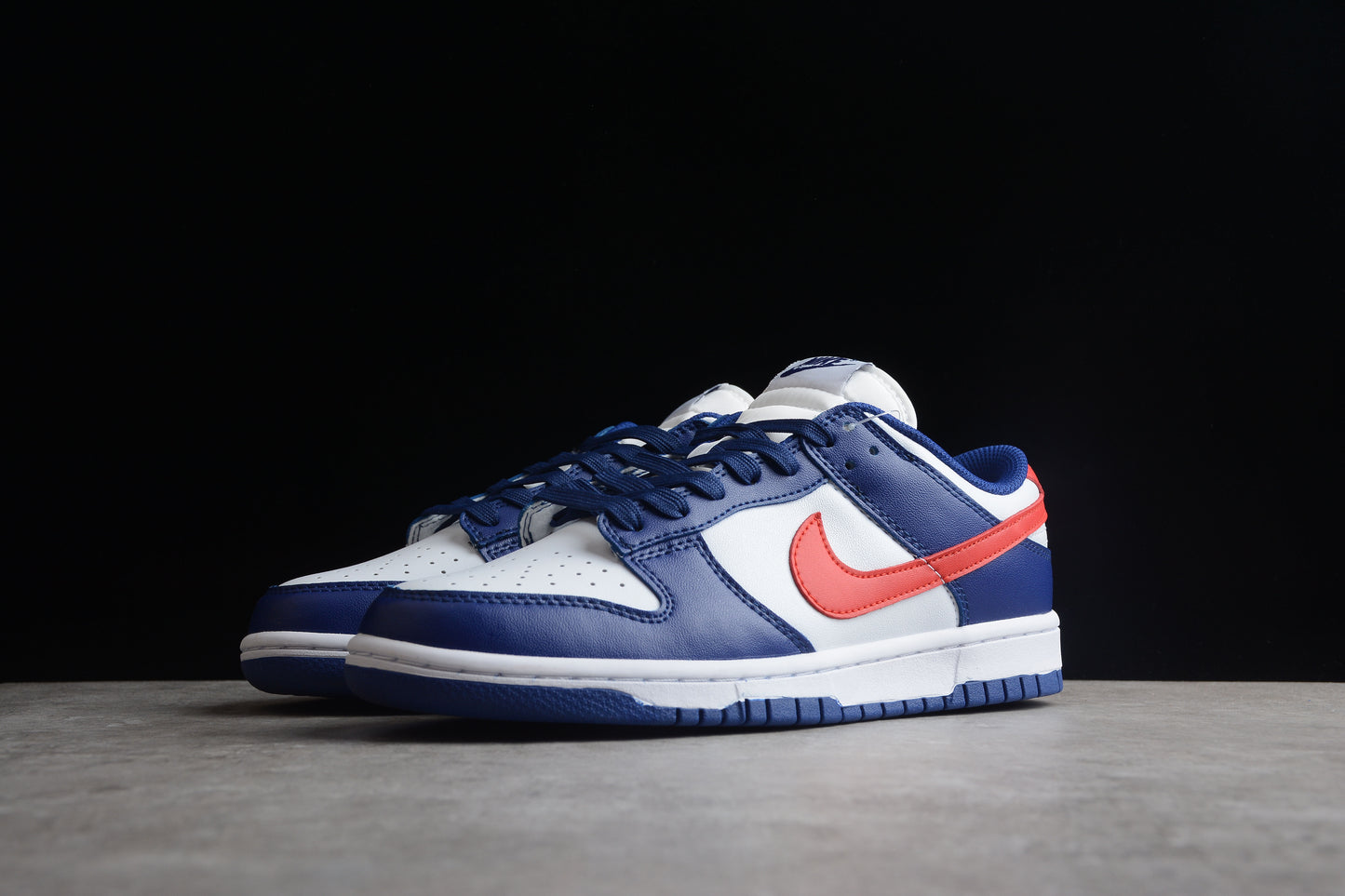 Nike Dunk Low "White Blue and University Red" 