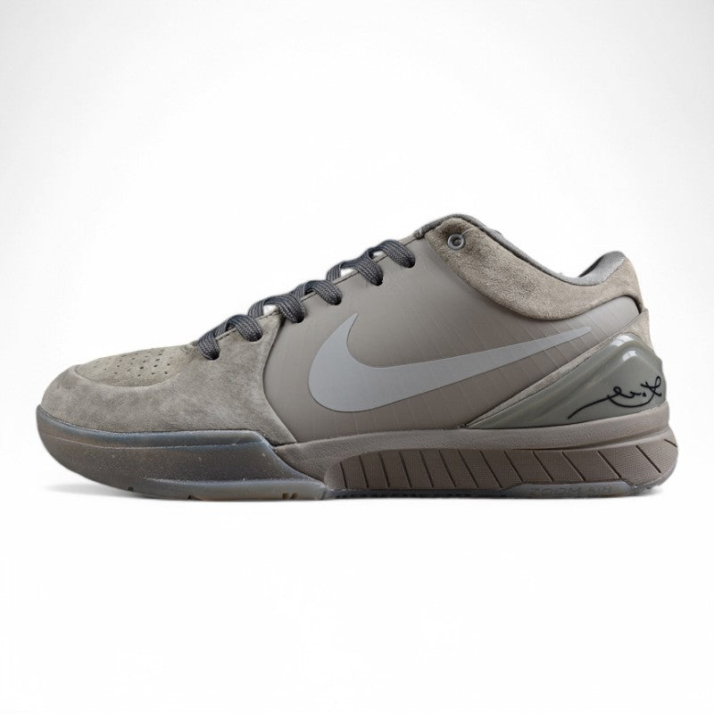 Nike Kobe IV “Black Mamba”