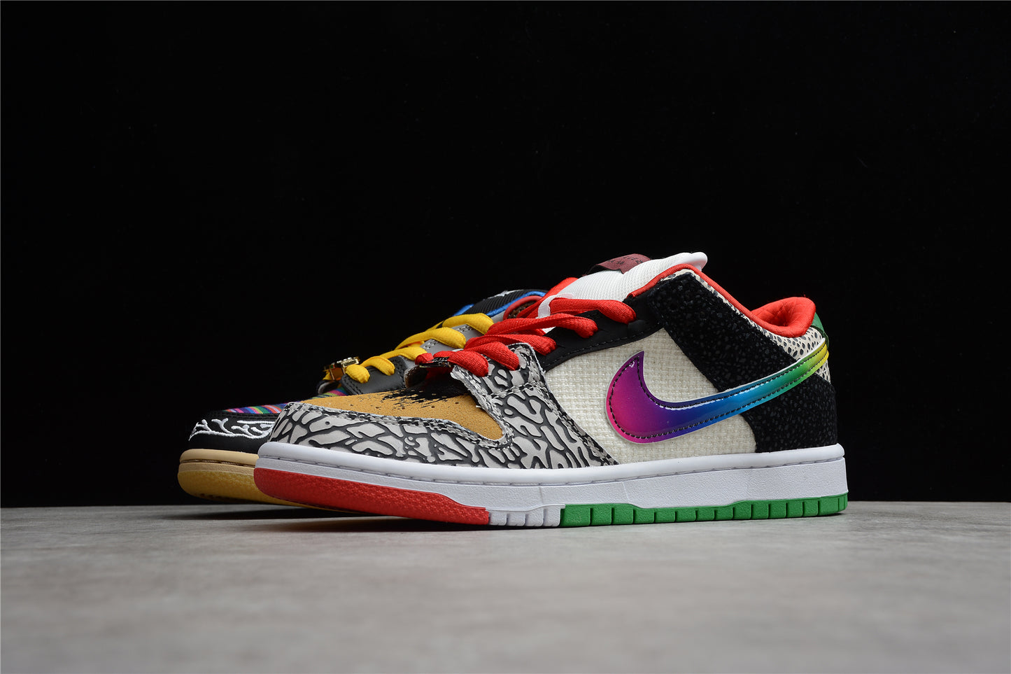 Nike SB Dunk Low Pro QS “What The Paul”
