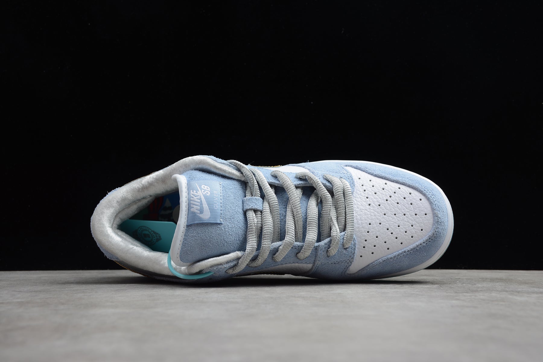  Nike SB Dunk Low x Sean Cliver 