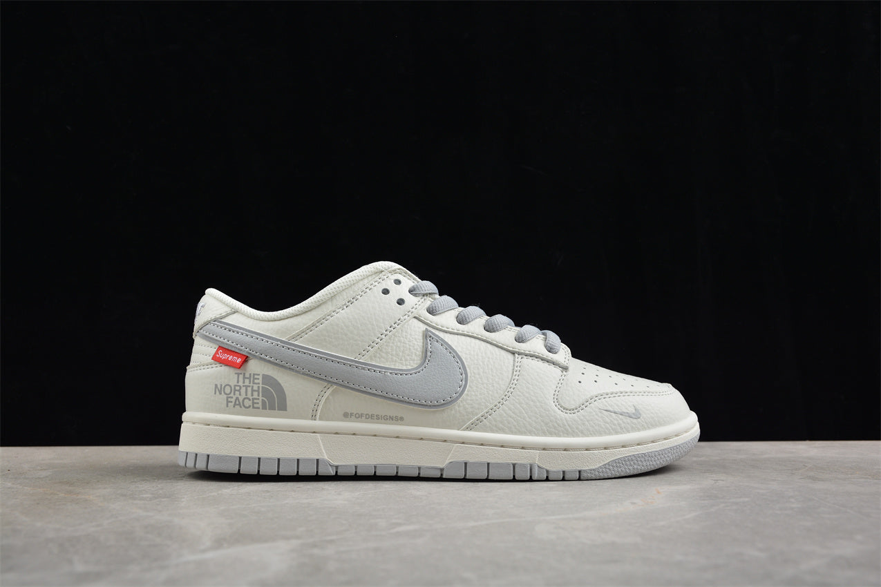 SB Dunk Low Supreme x The North Face White Grey 