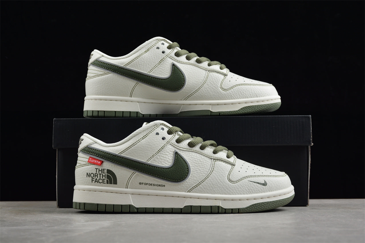 SB Dunk Low Supreme x The North Face White Green