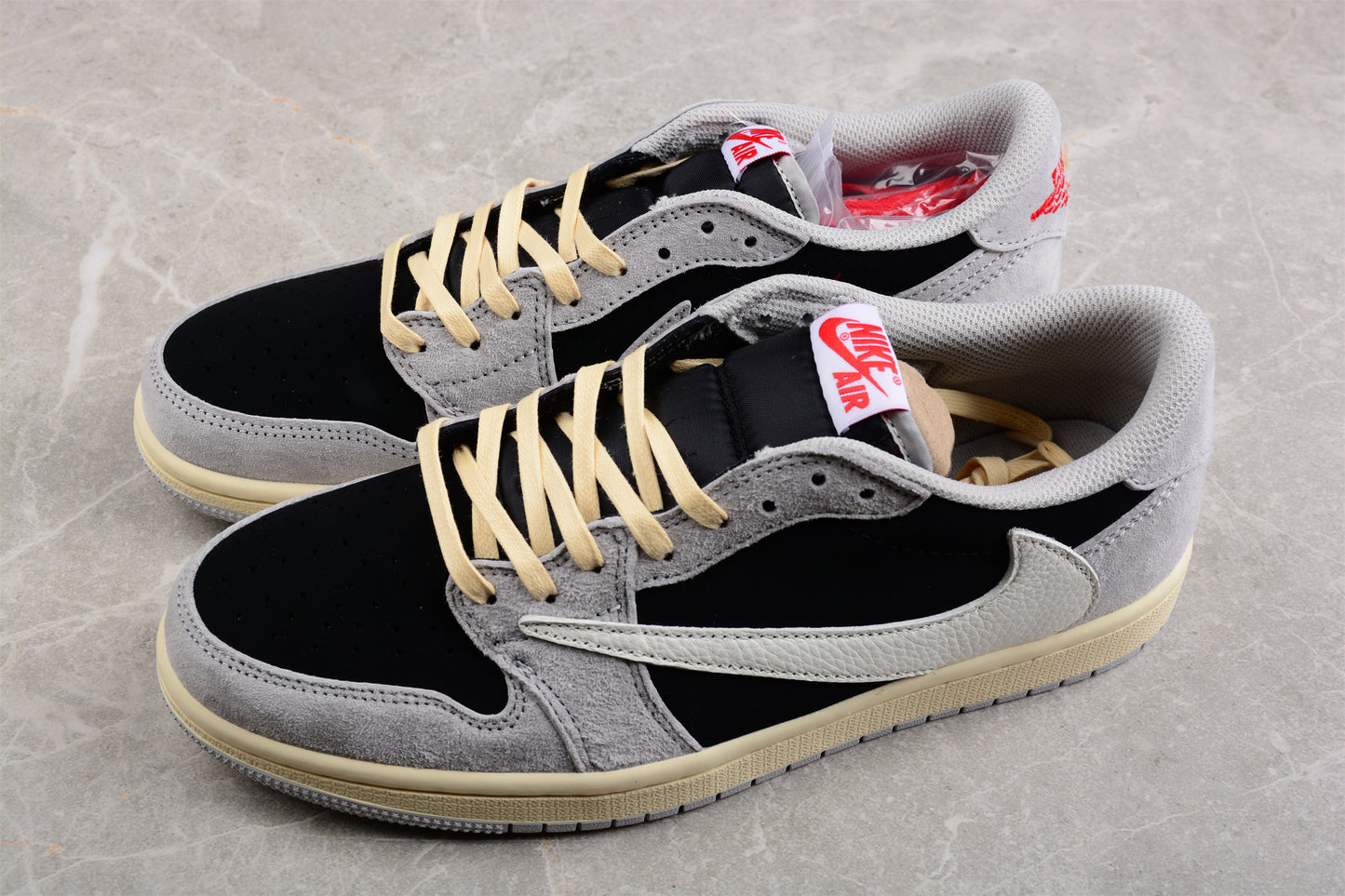 Travis Scott x Air Jordan 1 Low "Reverse Mocha"