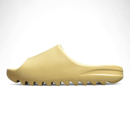Yeezy Slide ‘Desert Sand’ – FW6344