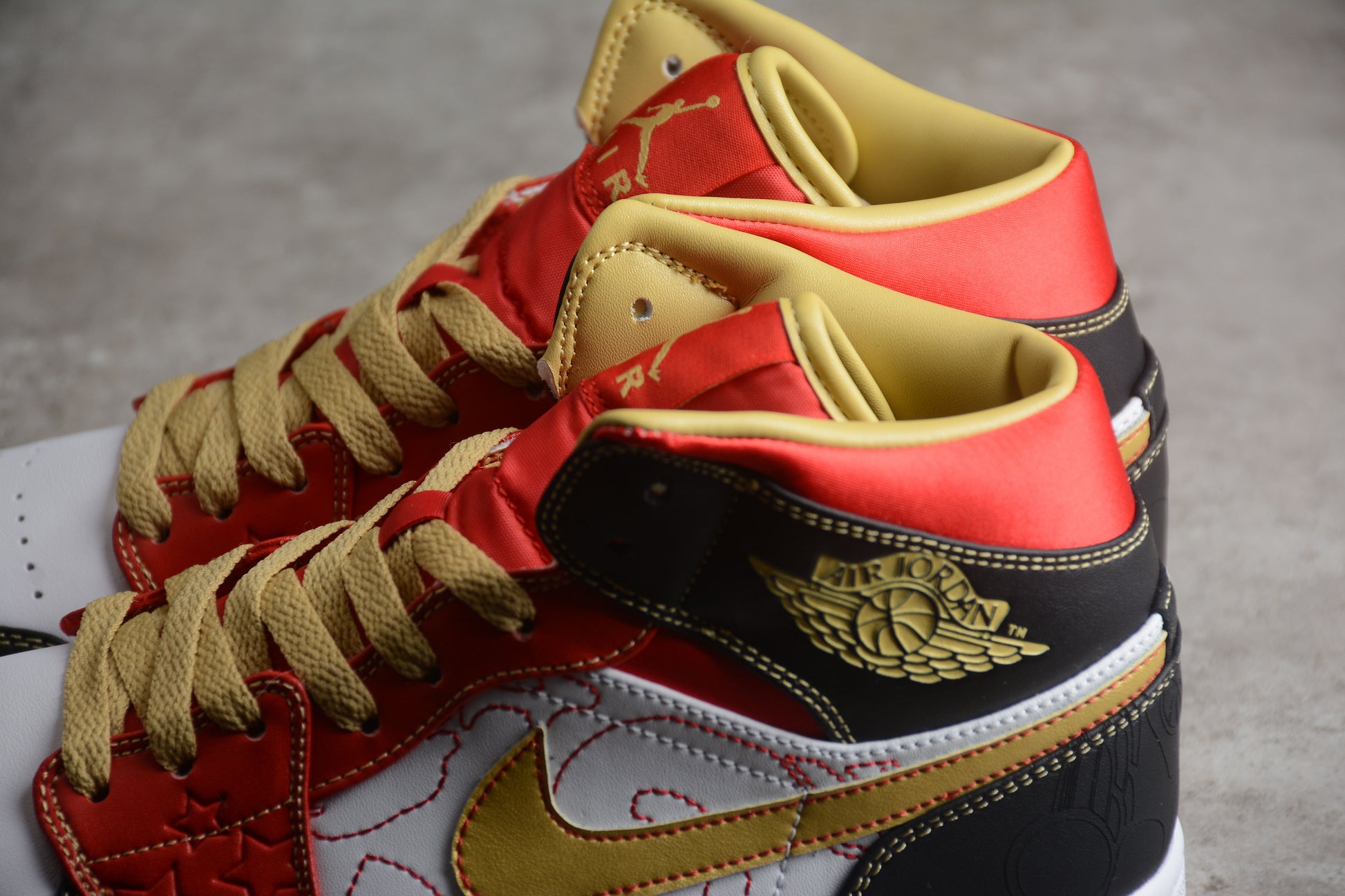 Air Jordan 1 Mid "XQ" - Best Reps Website 2025