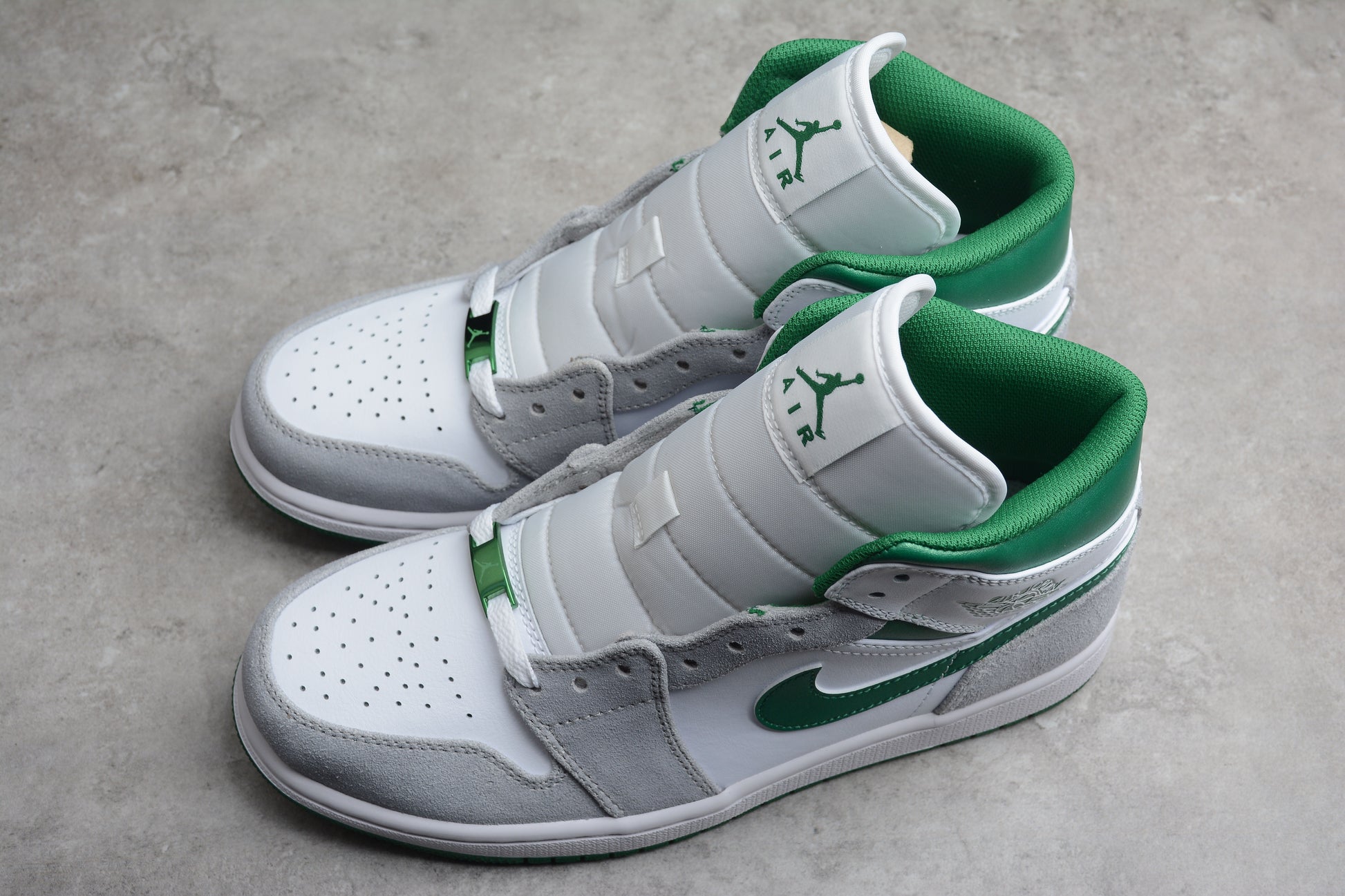 Air Jordan 1 Mid SE "Pine Green - Light Smoke Grey" - Best Reps Website 2025