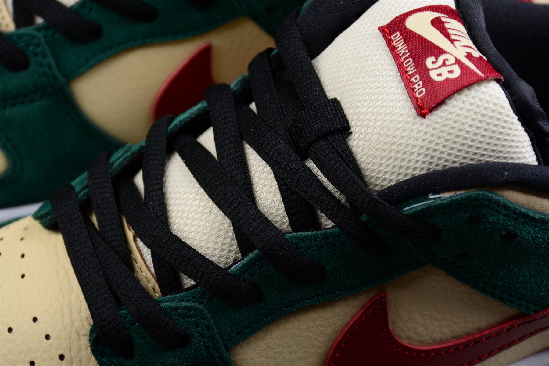Nike SB Dunk Low "Vegas Gold" (Jameson) - Best Reps Website 2025
