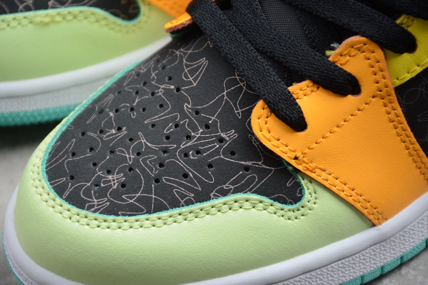 Nike Air Jordan 1 Mid SE GS "Clover Aurora Green" - Best Reps Website 2025