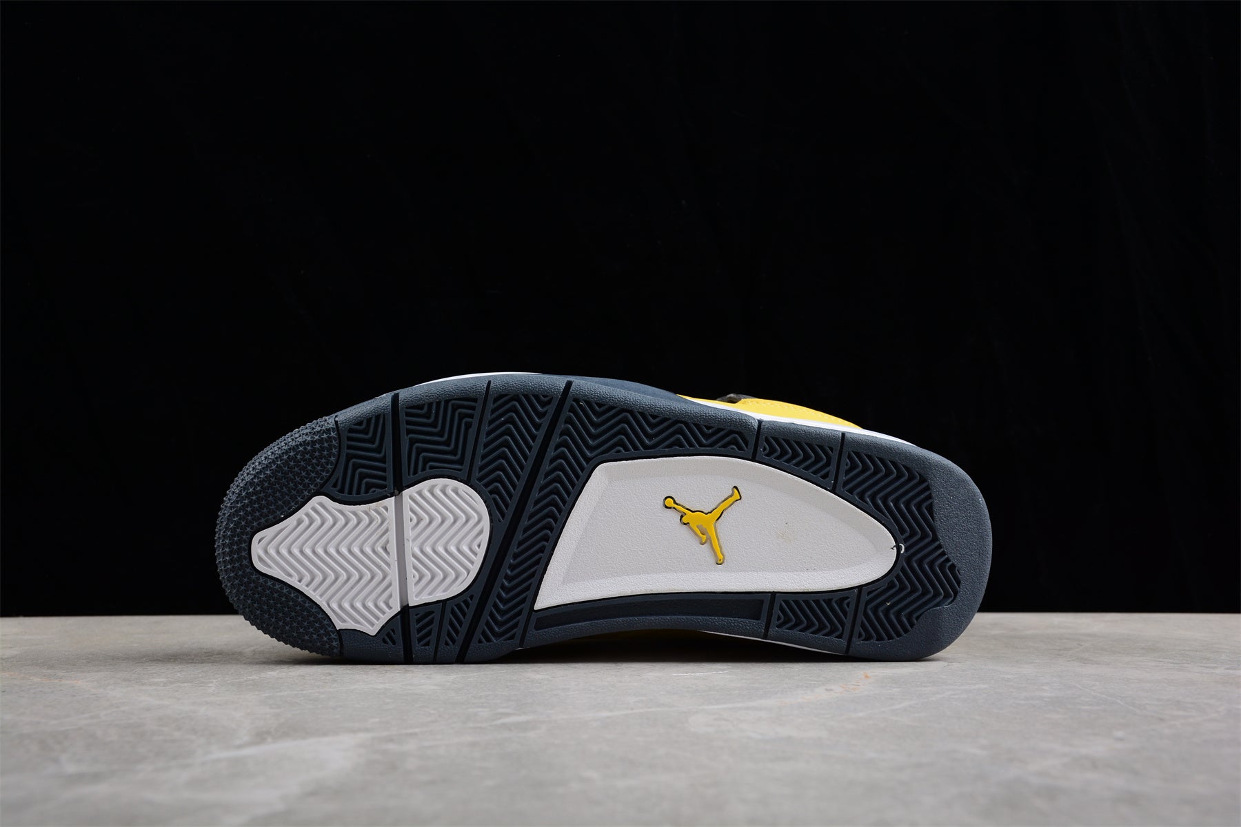 Air Jordan 4 Retro "Lightning" - Best Reps Website 2025