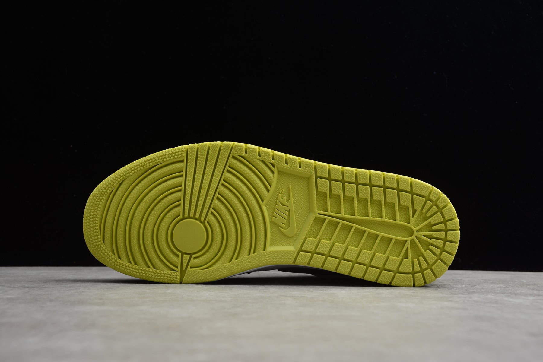 Air Jordan 1 Low "Cyber Green"