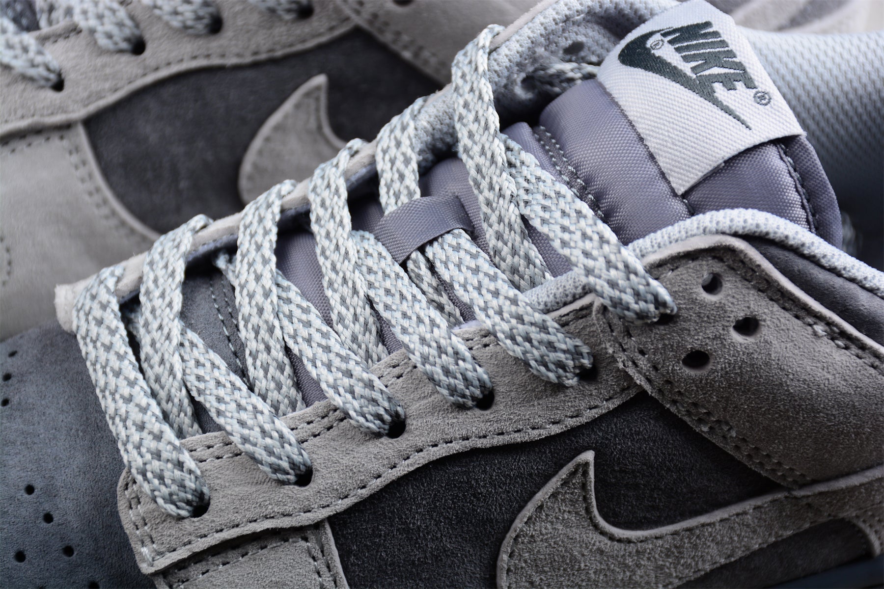 Otomo Katsuhiro x Nike SB Dunk Low "Steamboy OST" - Best Reps Website 2025
