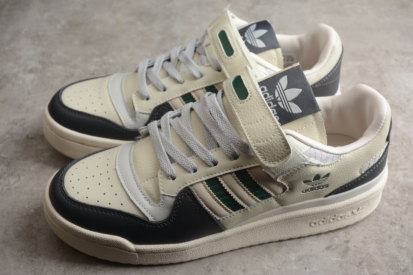 adidas Forum 84 Low "White/Grey/Black/Green".......