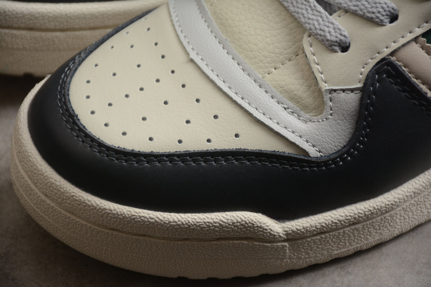 adidas Forum 84 Low "White/Grey/Black/Green"