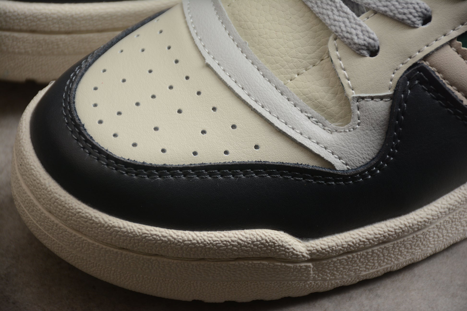 adidas Forum 84 Low "White/Grey/Black/Green"