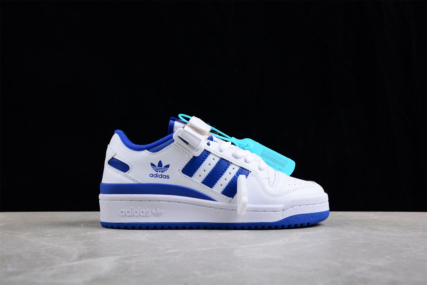  adidas Forum Low “White/Royal Blue” 