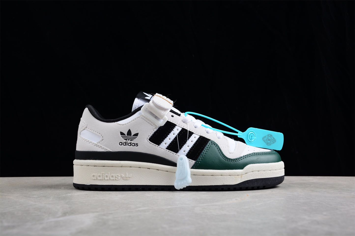 adidas Forum Low in Gray/Green/White