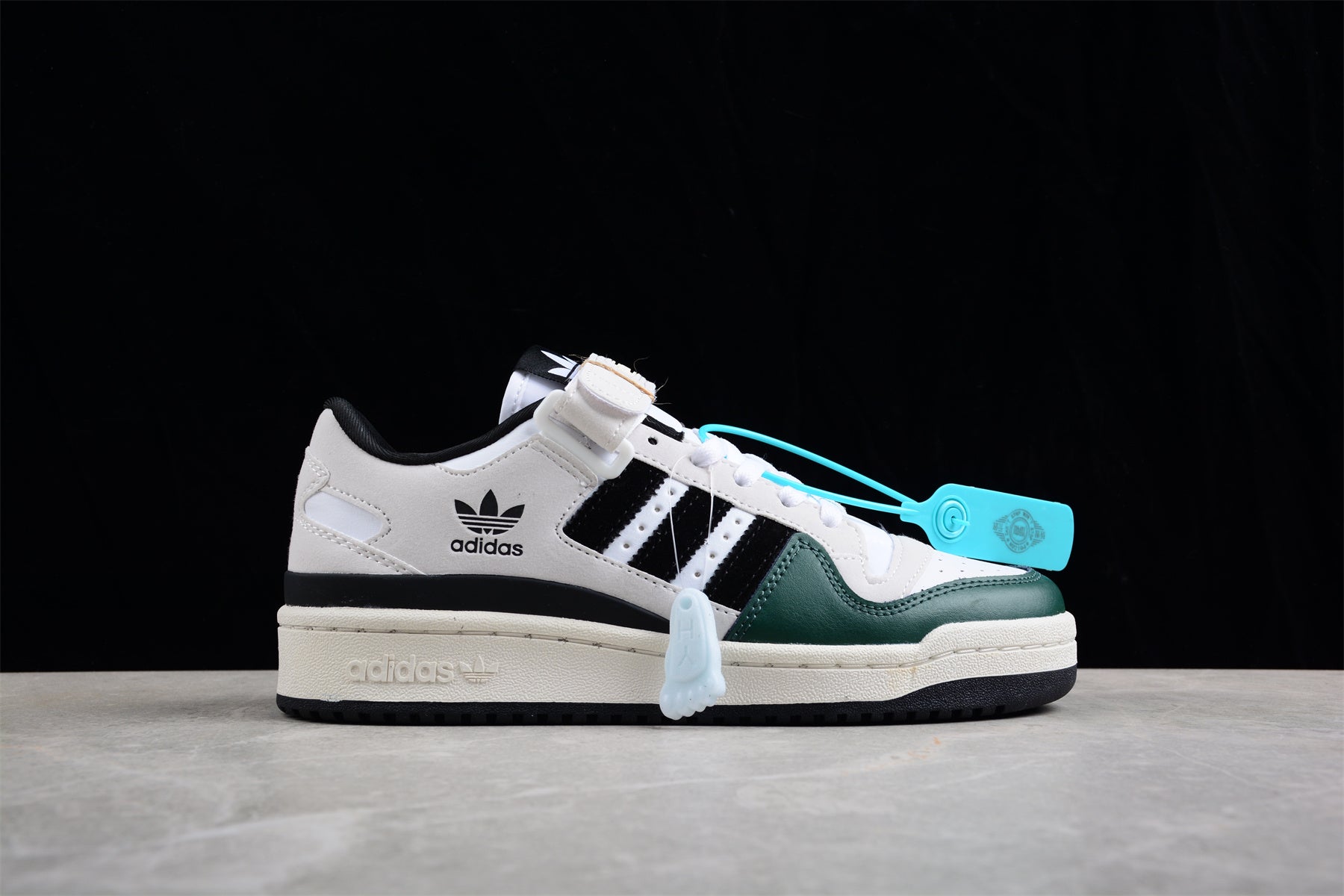 adidas Forum Low in Gray/Green/White