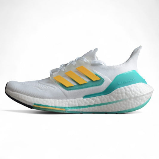 adidas UltraBoost 22 ‘White Mint Rush’.