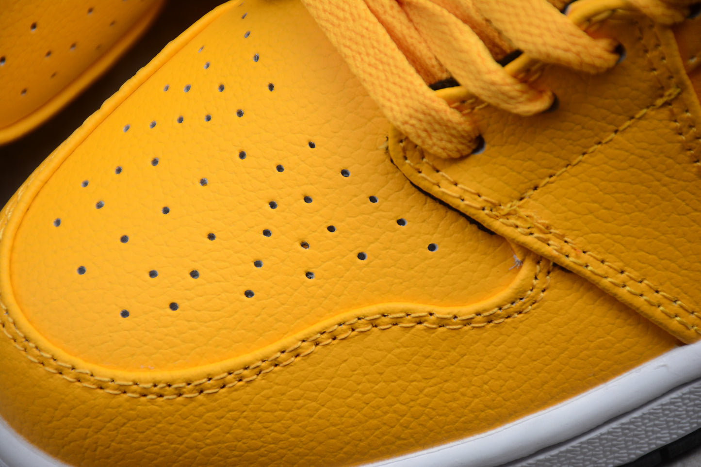 Nike Air Jordan 1 Mid GS 'University Gold' - Best Reps Website 2025