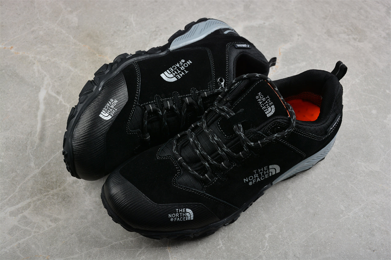 The North Face Cedar Mesa Low – Black