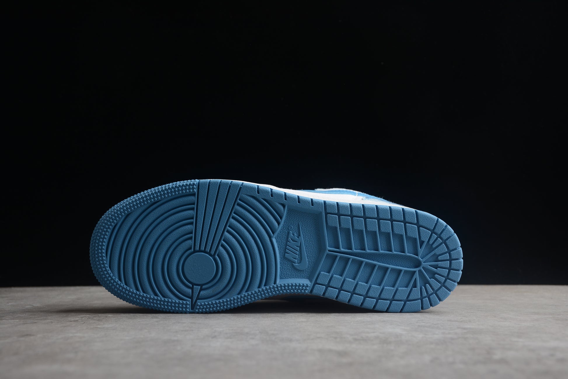 Nike Air Jordan 1 Low Washed Denim (GS)