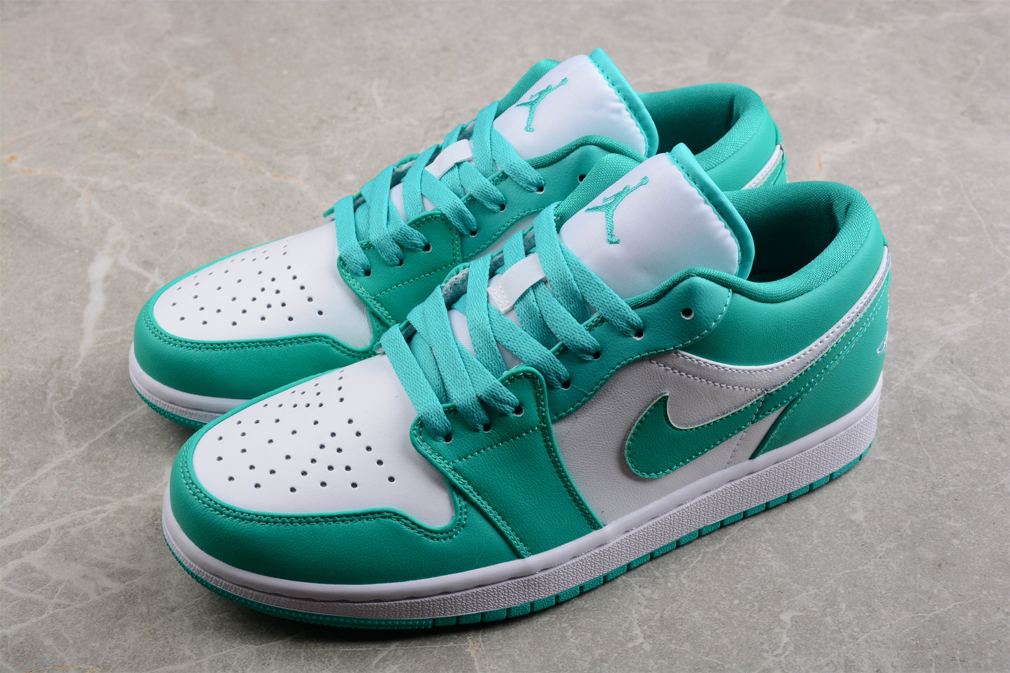 Air Jordan 1 Low "Turquoise" DC0774-132