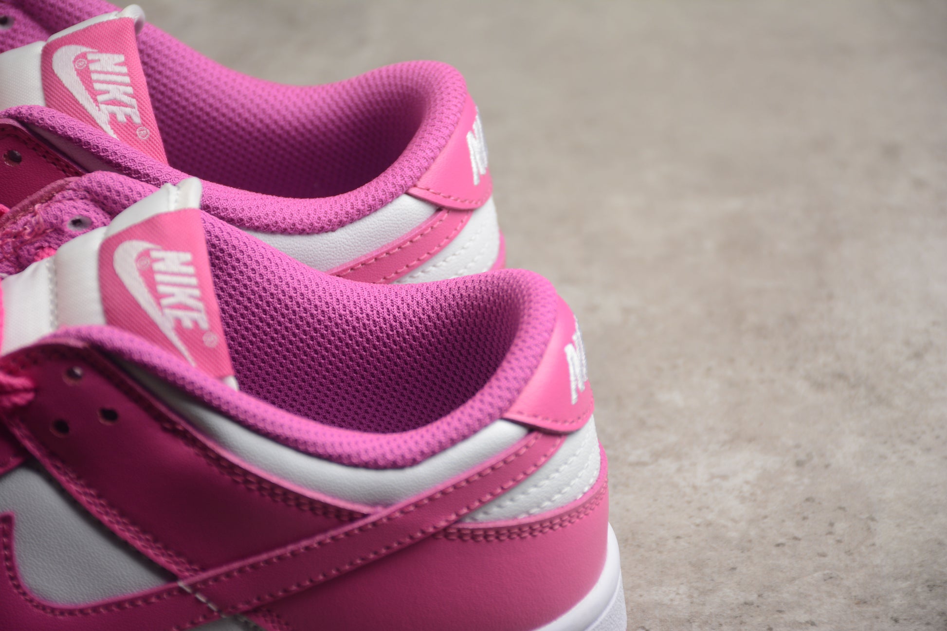 Nike Dunk Low "Laser Fuchsia Pink"