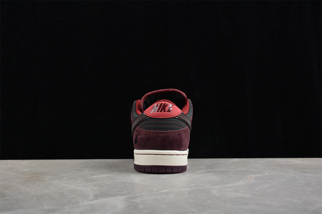 Riot Skateshop x Nike SB Dunk Low