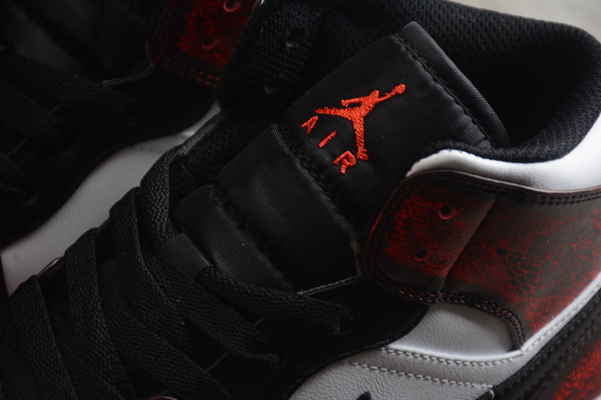 Jordan 1 Mid Wear-Away Chicago - Best Reps Website 2025