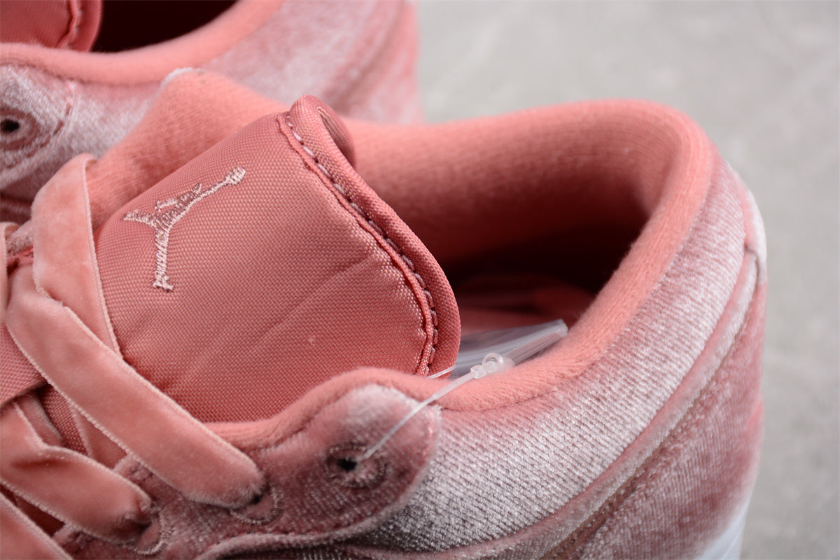 Air Jordan 1 Low "Pink Velvet"