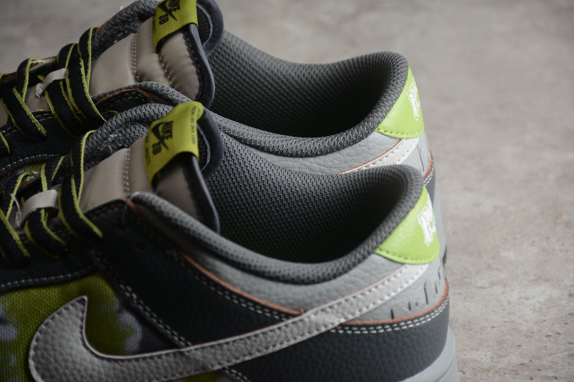 Nike SB Dunk Low x HUF “Wait, What!?” Friends &amp; Family - Best Reps Website 2025