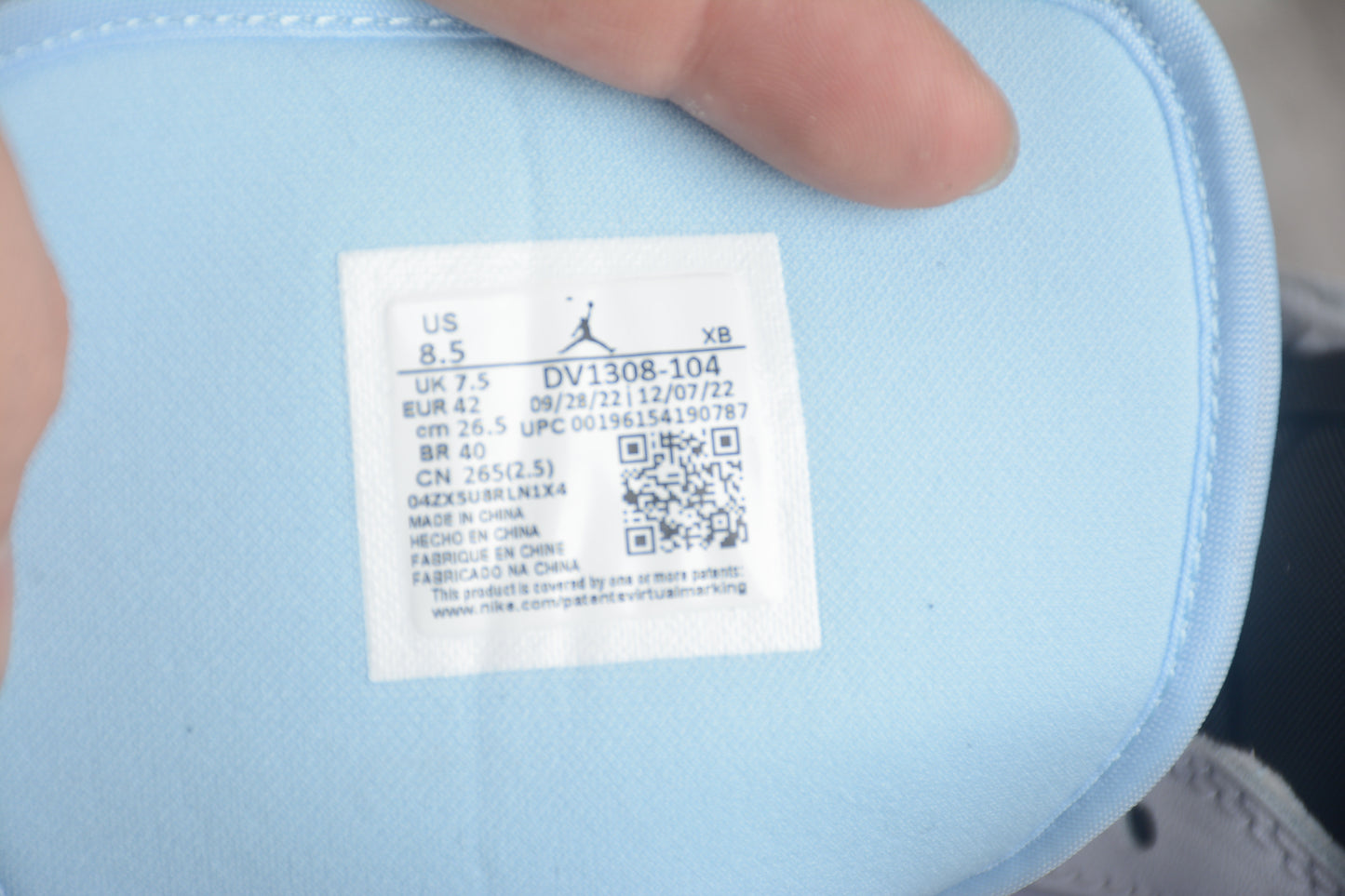 Nike Air Jordan 1 Mid SE "White Ice Blue Black UNC" GS - Best Reps Website 2025
