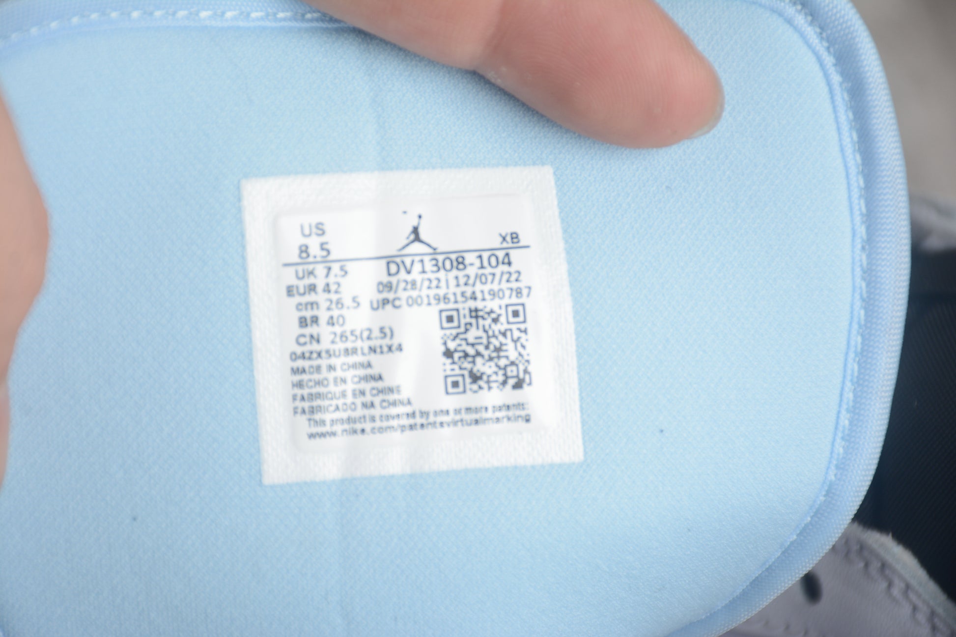 Nike Air Jordan 1 Mid SE "White Ice Blue Black UNC" GS - Best Reps Website 2025