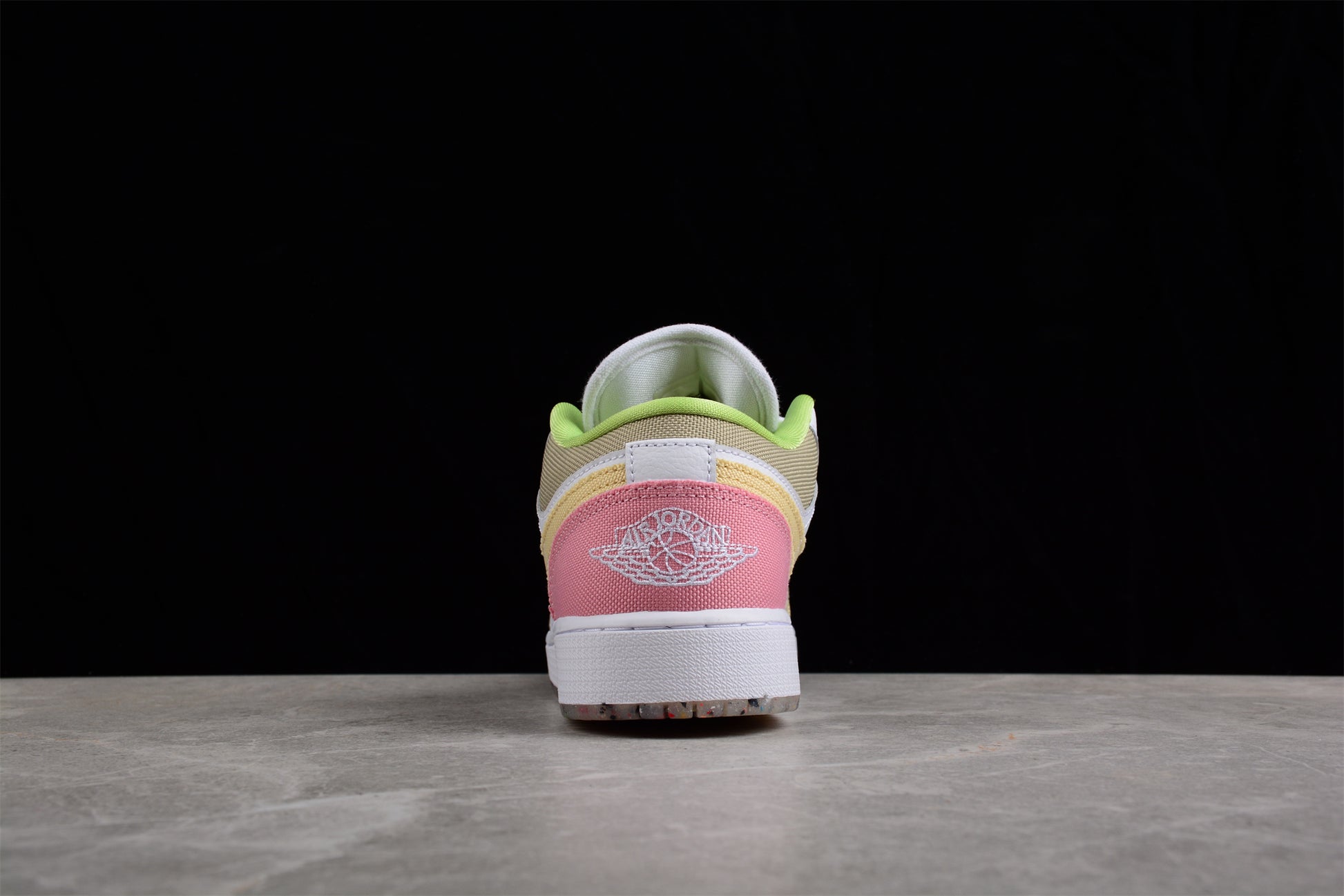 NIKE Air Jordan 1 Low SE GS 'Pastel Grind'