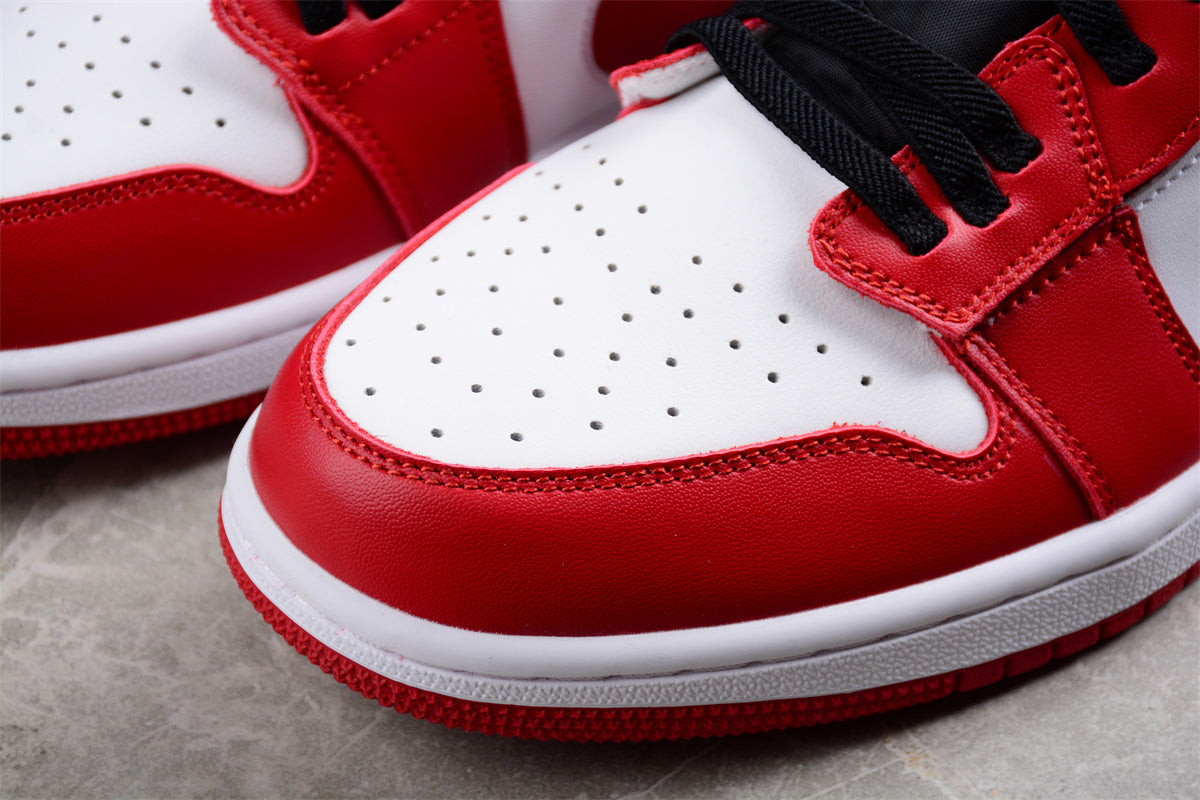 Air Jordan 1 Low FlyEase "Gym Red"