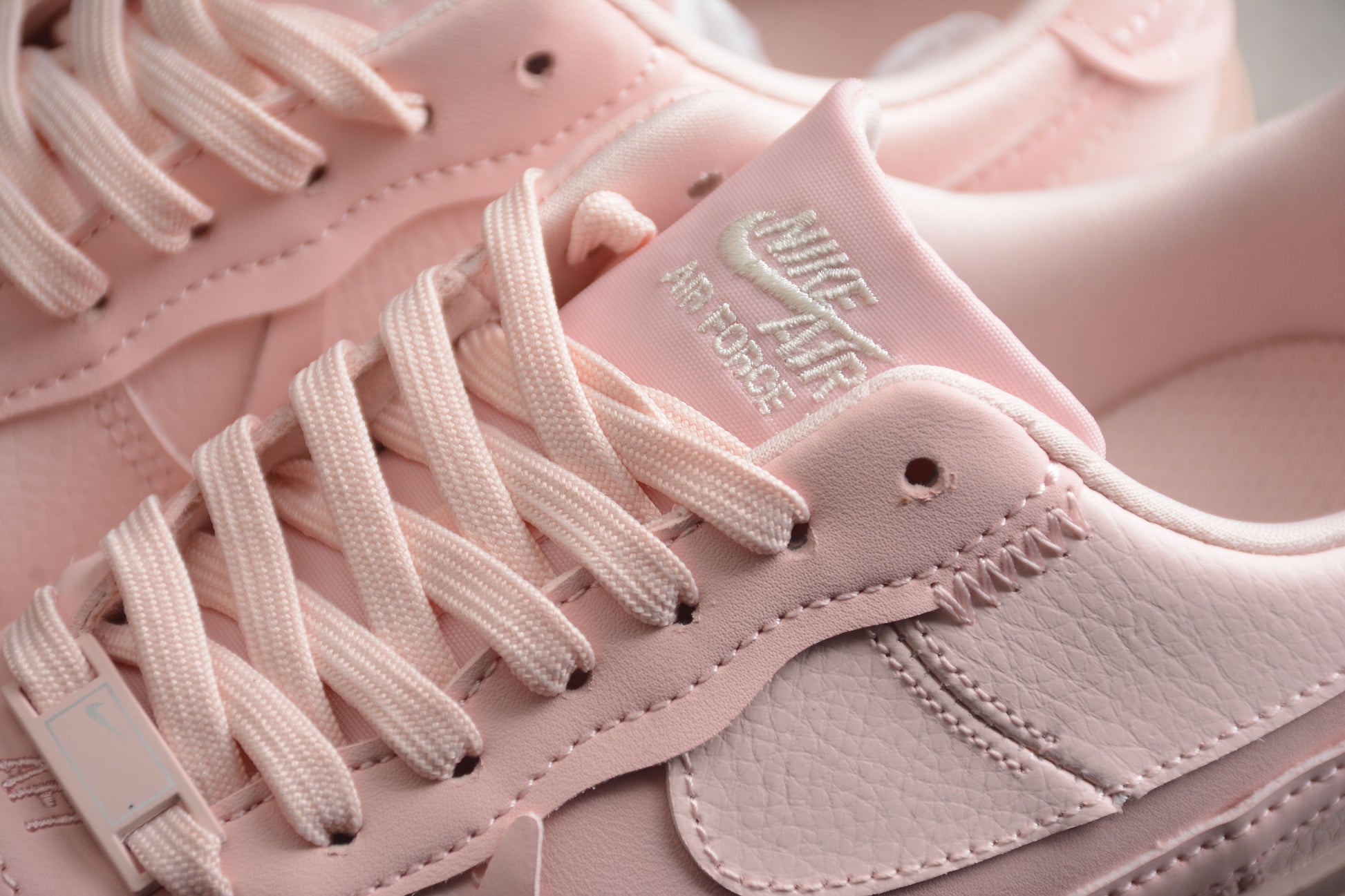 Nike Air Force 1 PLT.AF.ORM "Atmosphere Pink Oxford"