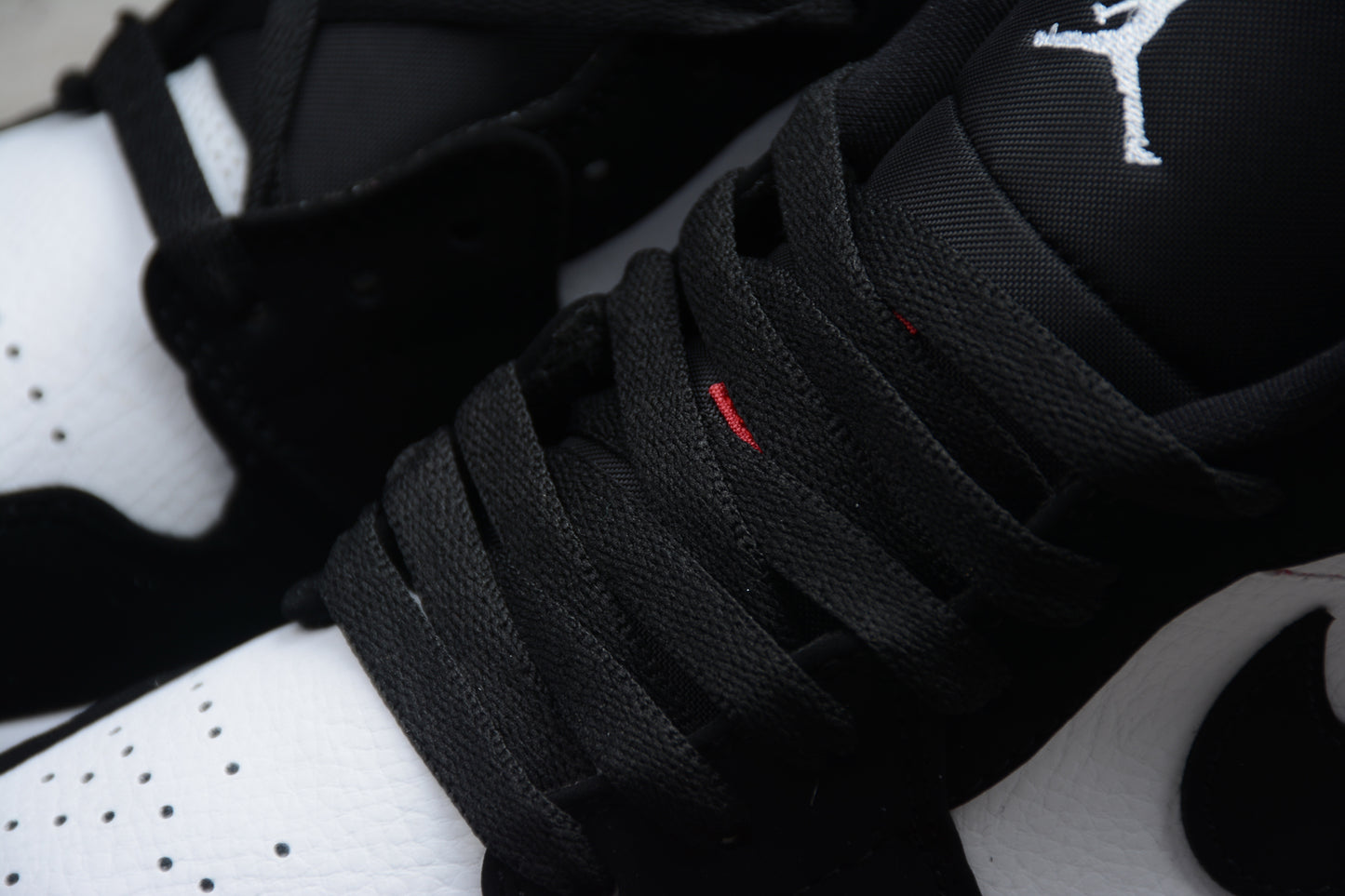 Air Jordan 1 Low "Black Toe"