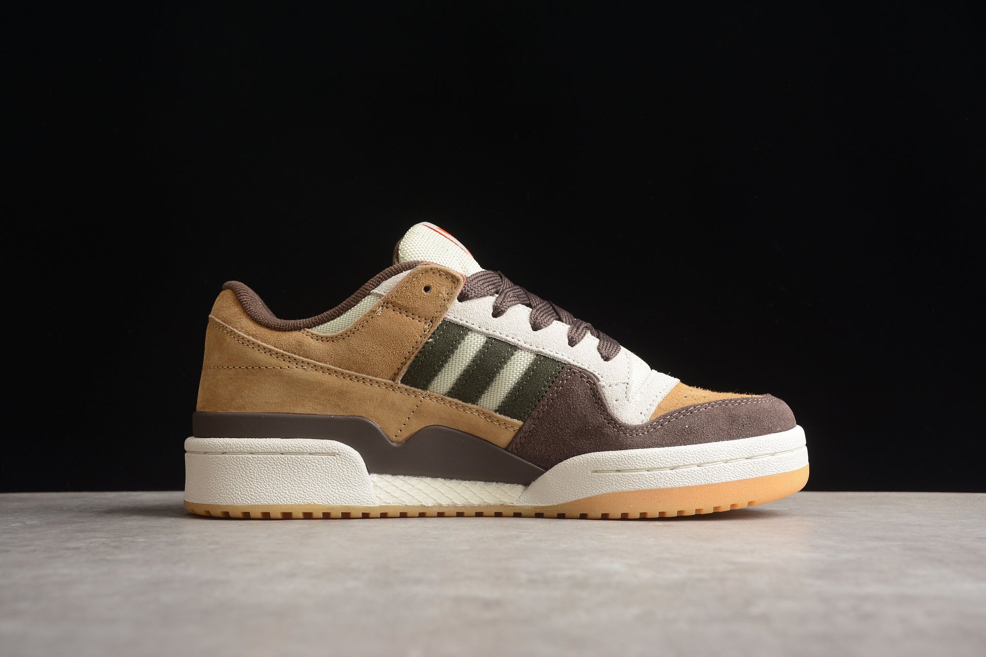 adidas Forum 84 Low CL in Alumina, Branch Brown,
