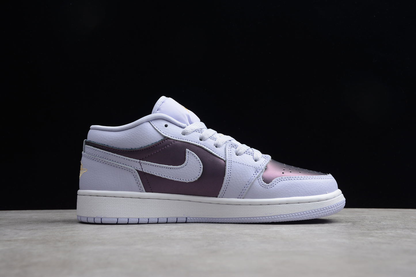 Air Jordan 1 Low GS "Oxygen Purple"