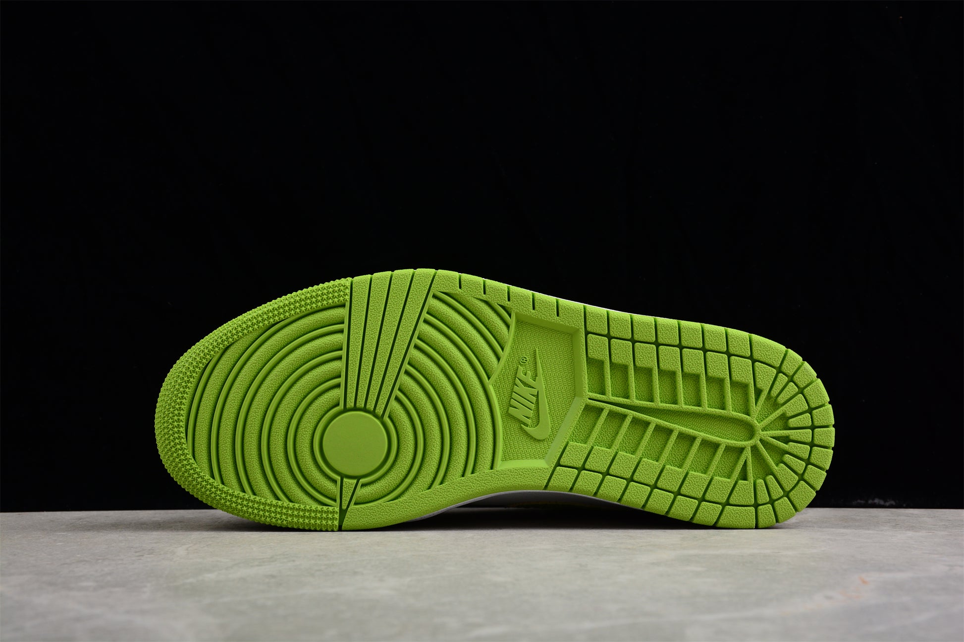Nike Air Jordan 1 Mid SE "Green Python" - Best Reps Website 2025
