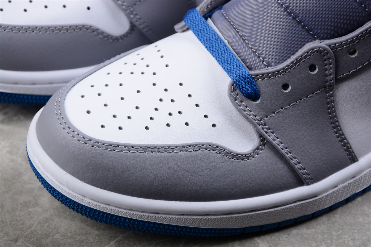 Air Jordan 1 Mid "True Blue"
