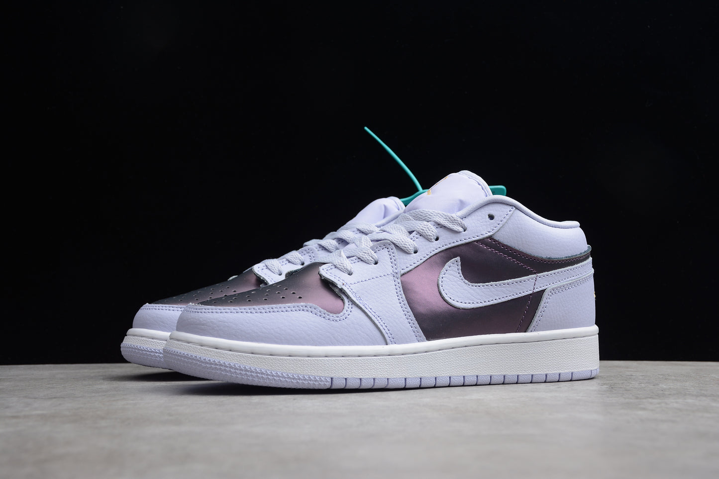 Air Jordan 1 Low GS "Oxygen Purple"