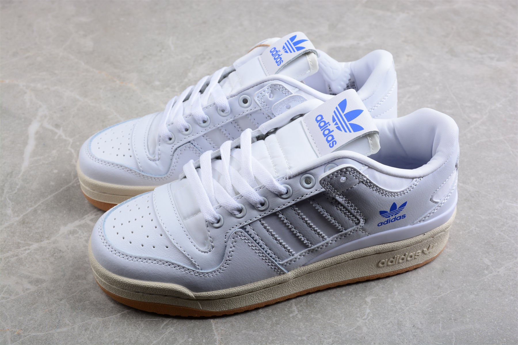 adidas Forum 84 Low "White/Blue Bird"
