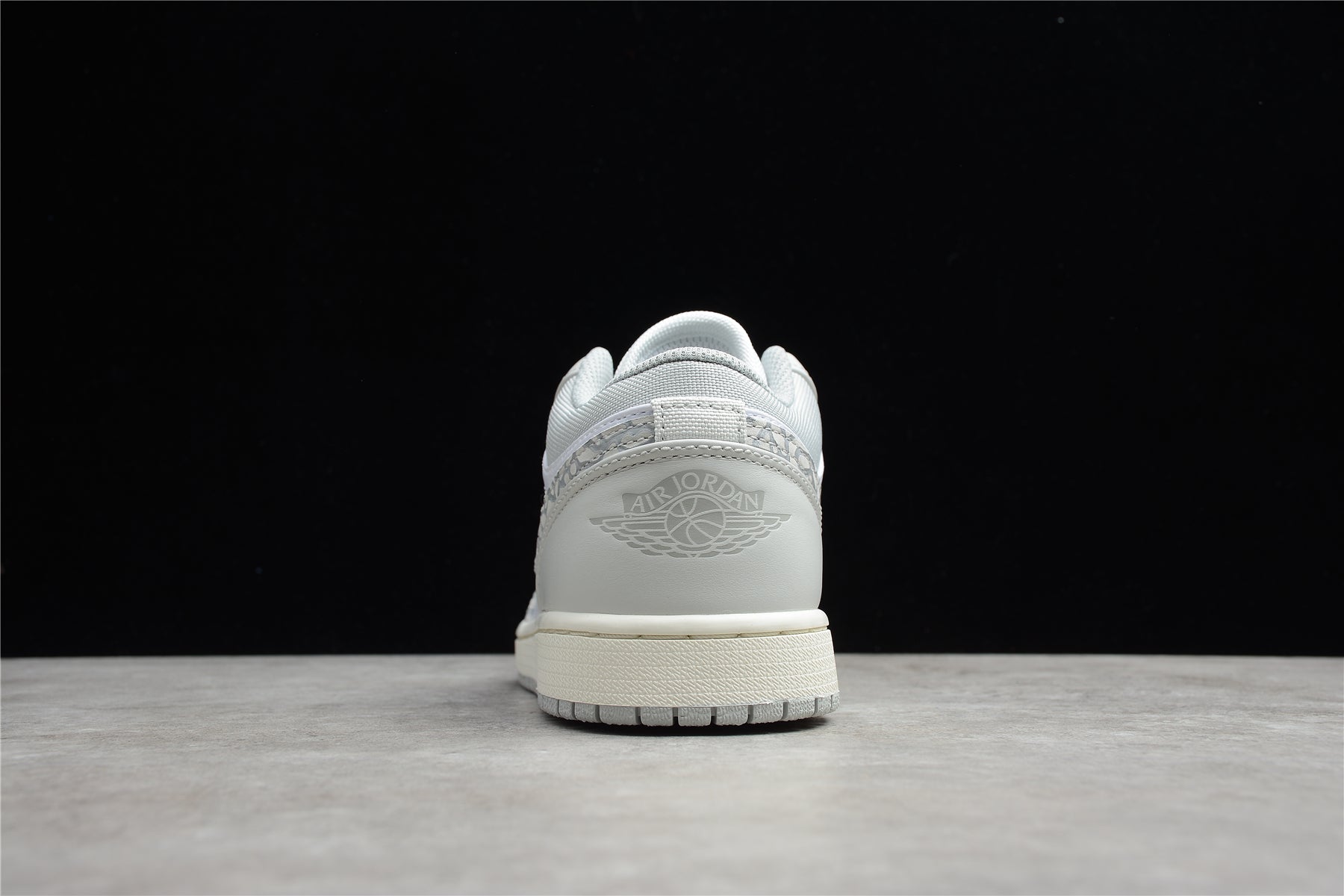 Air Jordan 1 Low “Berlin Grey”