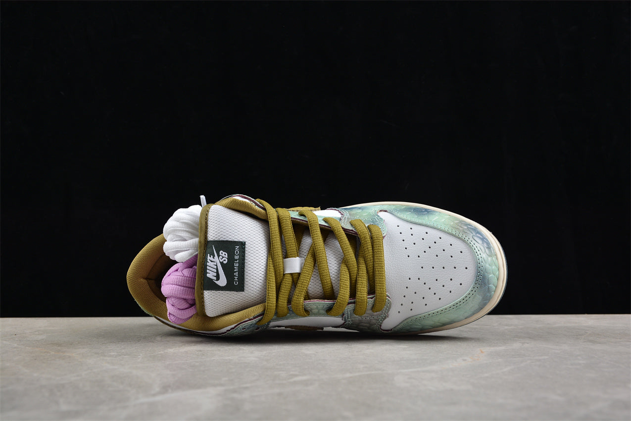 Alexis Sablone x Nike SB Dunk Low