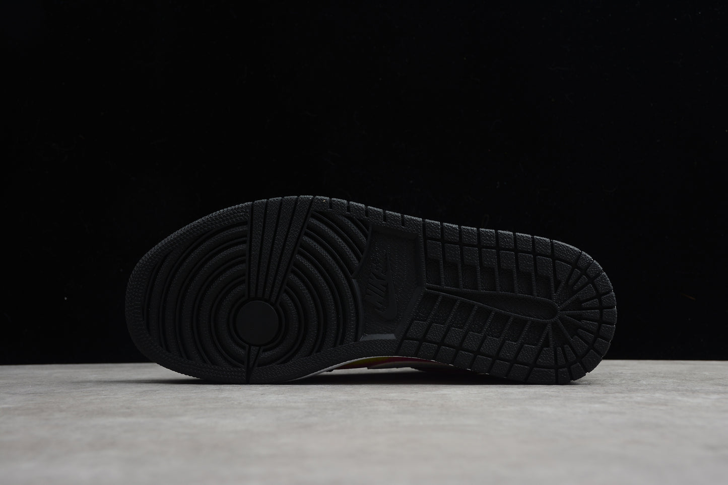 Nike Air Jordan 1 Low SE "Spray Paint"