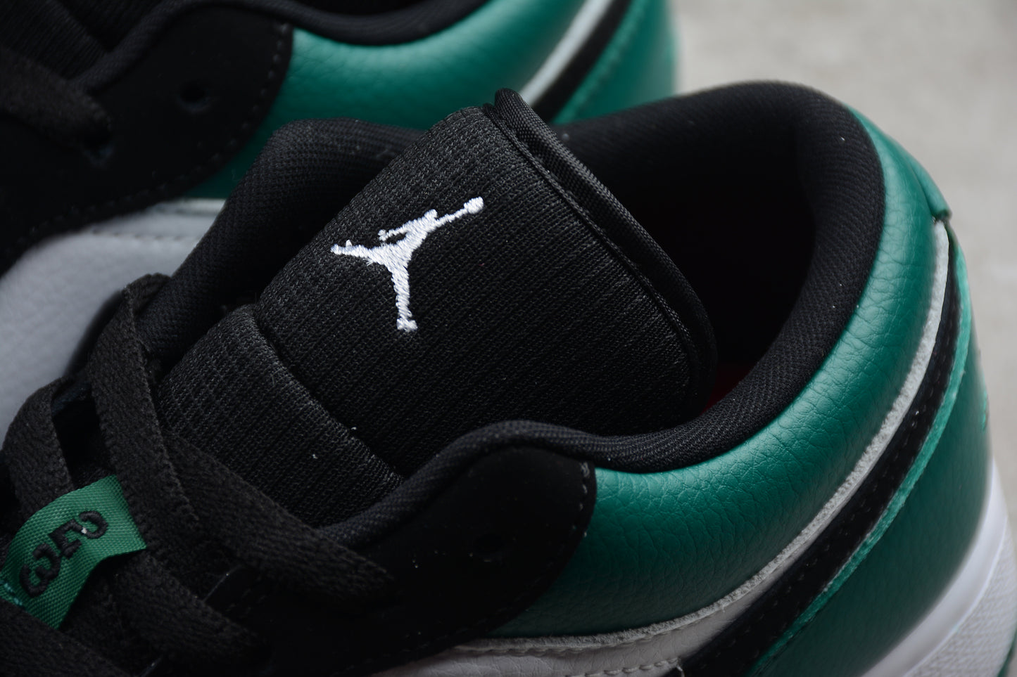 Air Jordan 1 Low GS "Mystic Green"