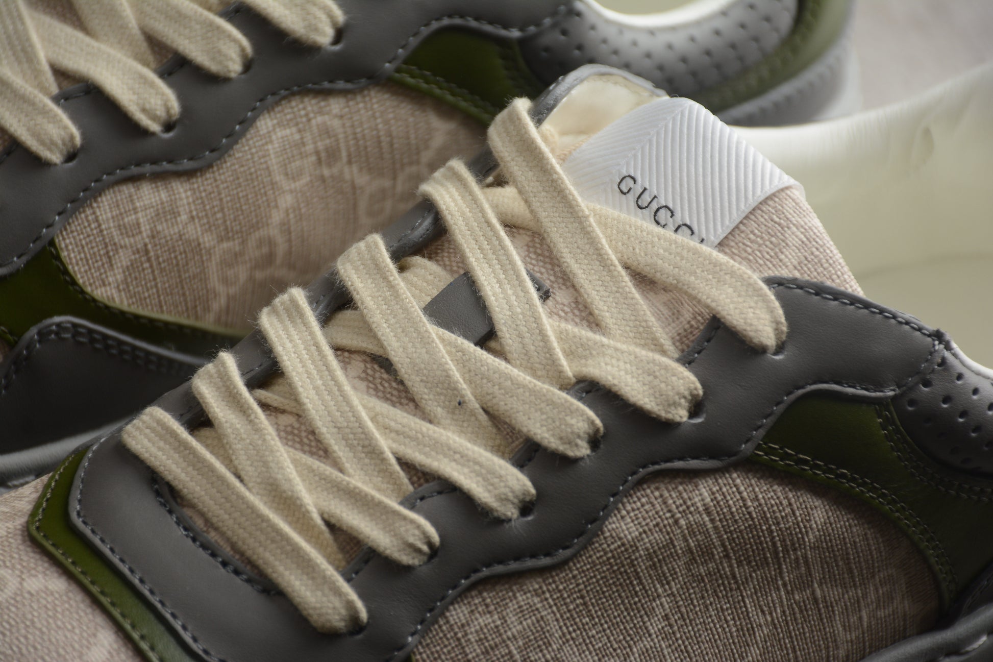Gucci GG Supreme Sneakers - Best Reps Website 2025