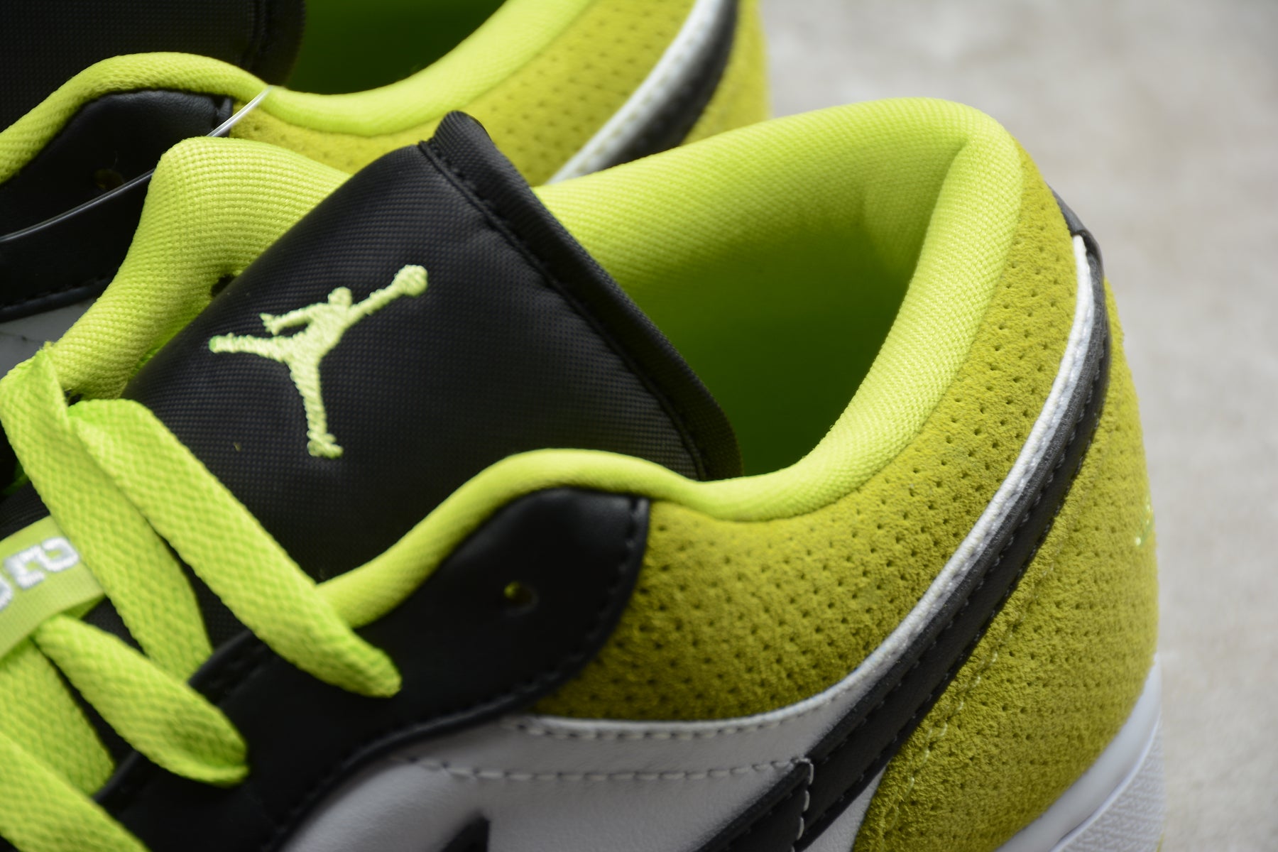 Air Jordan 1 Low "Cyber Green"